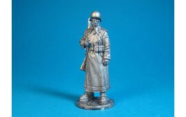 Рядовой пехоты Вермахта (Германия) в караульных ботах, 1942-1943 года