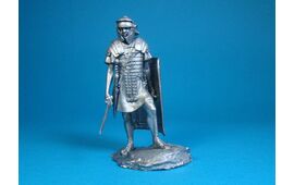 Легионер I-го легиона Минервы, I век н.э.