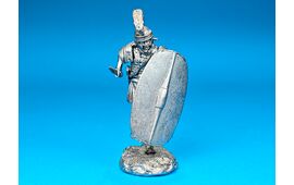 Легионер XX Легиона, идущий в атаку