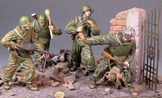 Ко Дню освобождения Украины oт фашистских захватчиков на миниатюры в категории Советский Союз скидка 5 %