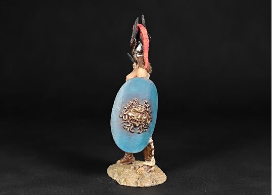 Амазонка-гладиатор с фалькатой в росписи