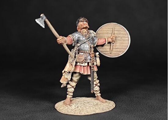 Викинг из воинов Волки Одина, IX-X века в росписи