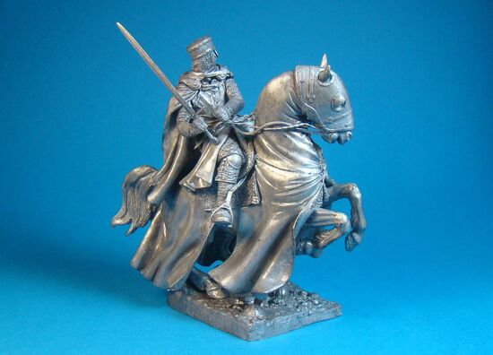 Конный Рыцарь тамплиер в бою на Святой земле, XIII век