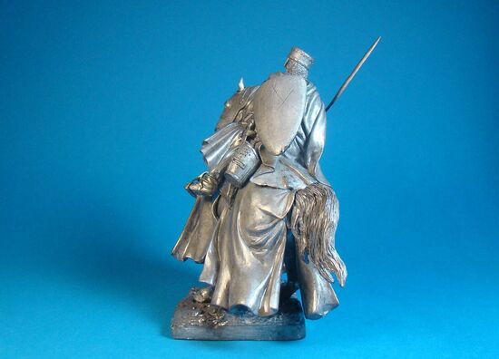 Конный Рыцарь тамплиер в бою на Святой земле, XIII век