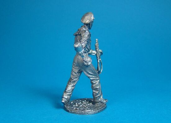 Краснофлотец с автоматом ППШ и гранатой РПГ- 40, 1943-1945 года