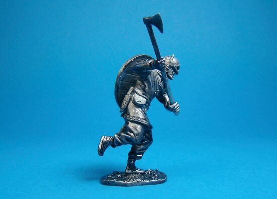 Викинг с бродексом, IX-X века