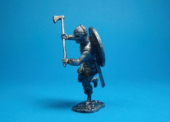 Викинг с бродексом, IX-X века