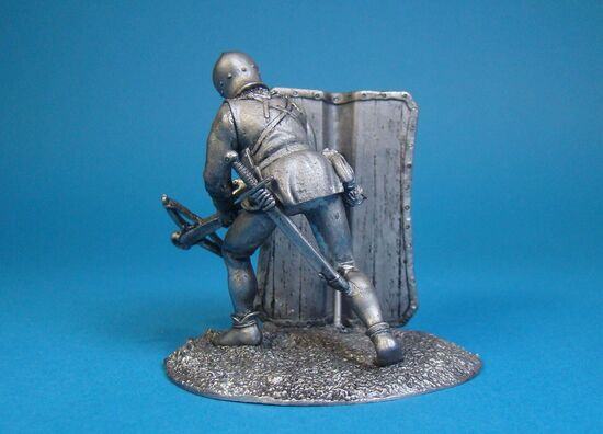 Арбалетчик с пависовым щитом, XV век