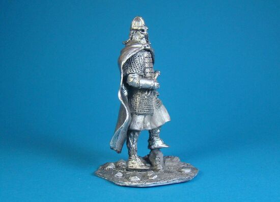 Князь Олег Вещий в шлеме, IX век