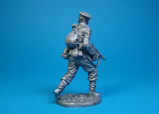 Краснофлотец с пистолетом-пулемётом Томпсон, СССР 1941-1943 года