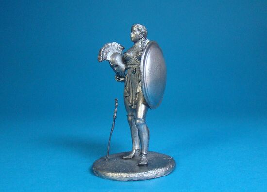 Женщина гладиатор в образе Амазонки