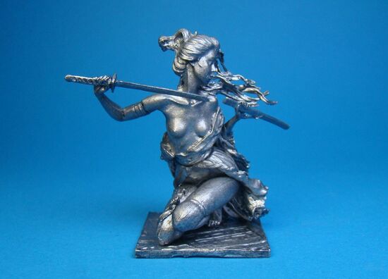 Женщина-самурай (Онна-бугэйся) освобождение из плена, XI век