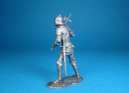 Английский воин в латных доспехах оловянная миниатюра