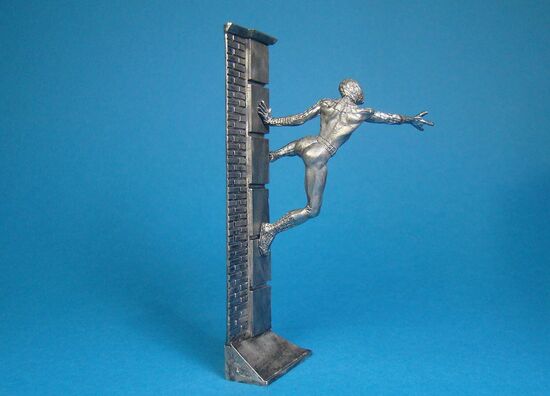 Человек-паук оловянная миниатюра