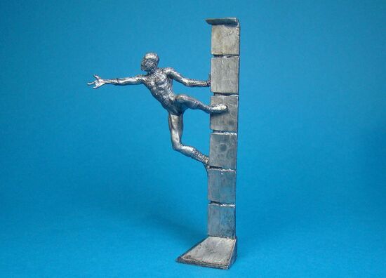 Человек-паук оловянная миниатюра