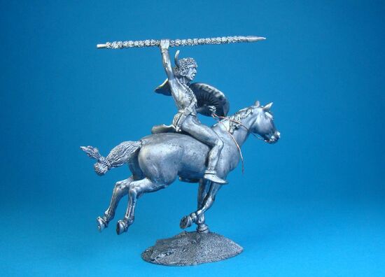 Индеец племени Сиу на тропе войны