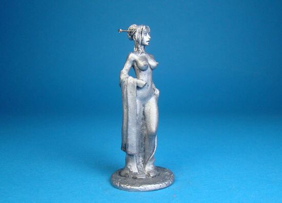 Раздевающаяся гейша оловянная миниатюра