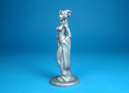 Раздевающаяся гейша оловянная миниатюра