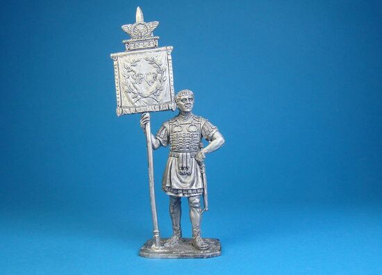 Римский знаменосец, I-II века н.э.