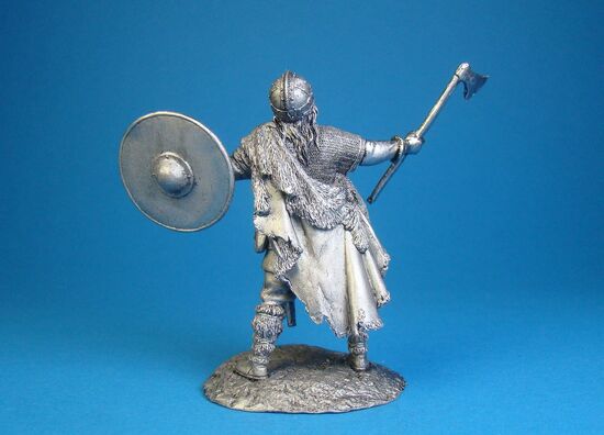 Викинг из воинов Волки Одина, IX-X века