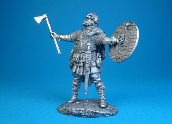 Викинг из воинов Волки Одина, IX-X века