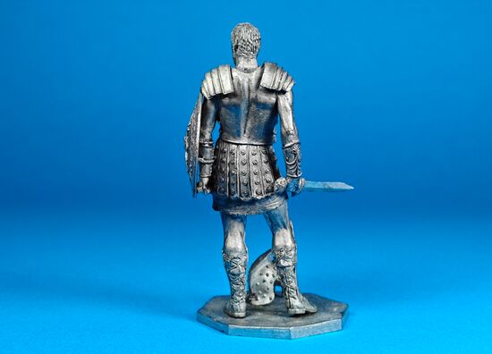 Бывший генерал ставший гладиатор Максимус