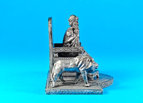 Царь Соломон на престоле Израильском