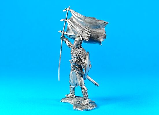 Мороний поднимает знамя свободы