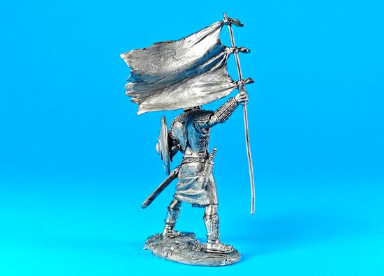 Мороний поднимает знамя свободы