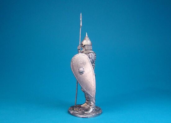 Русский дружинник готовый к бою, XIV век