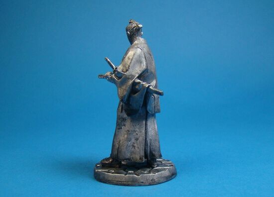 Самурай в традиционной одежде