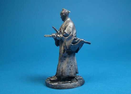 Самурай в традиционной одежде