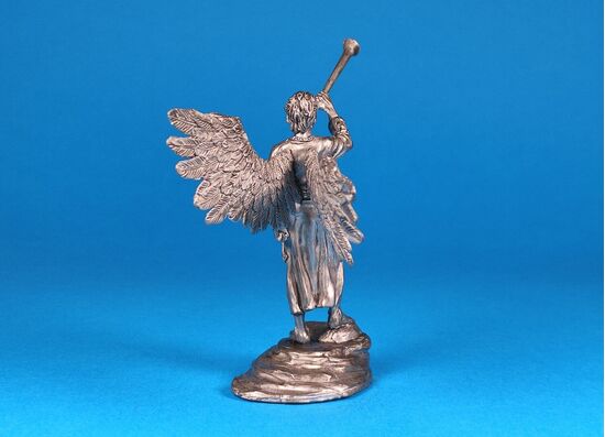 Ангел несущий весть о Вечном Евангелие