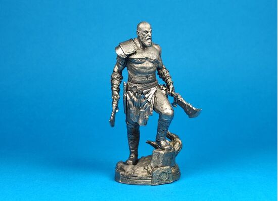 Кратос полубог и сын Зевса