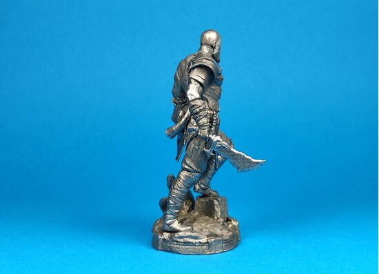 Кратос полубог и сын Зевса