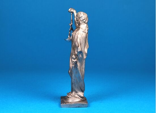 Богиня Правосудия Фемида