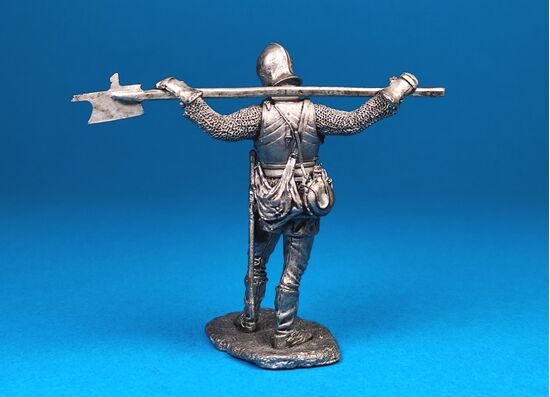 Швейцарский гвардеец с алебардой